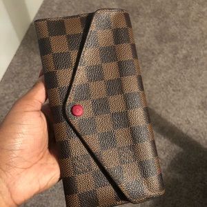 Lv wallet